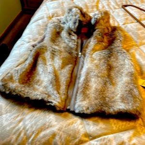 Fur vest